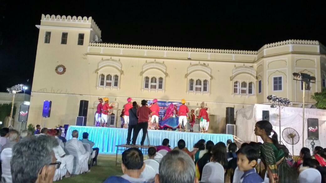 Hotel Jamuna Resort Jhunjhunu Kültér fotó